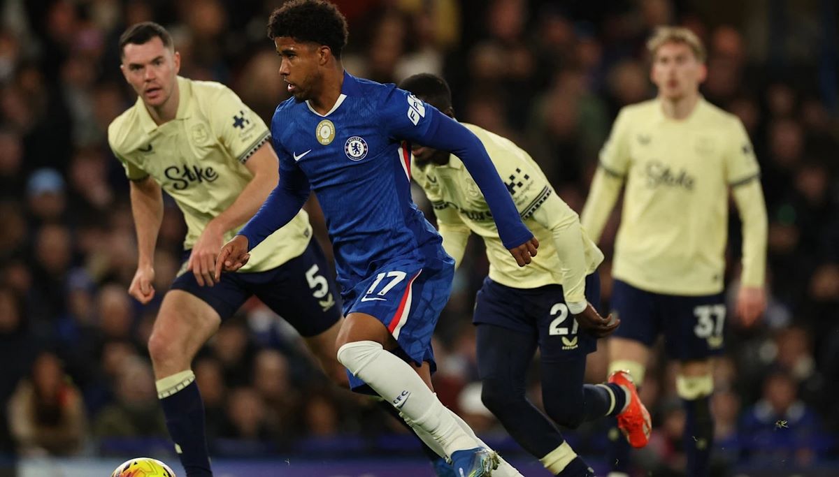 Cả Everton và Chelsea đều không có được phong độ tốt