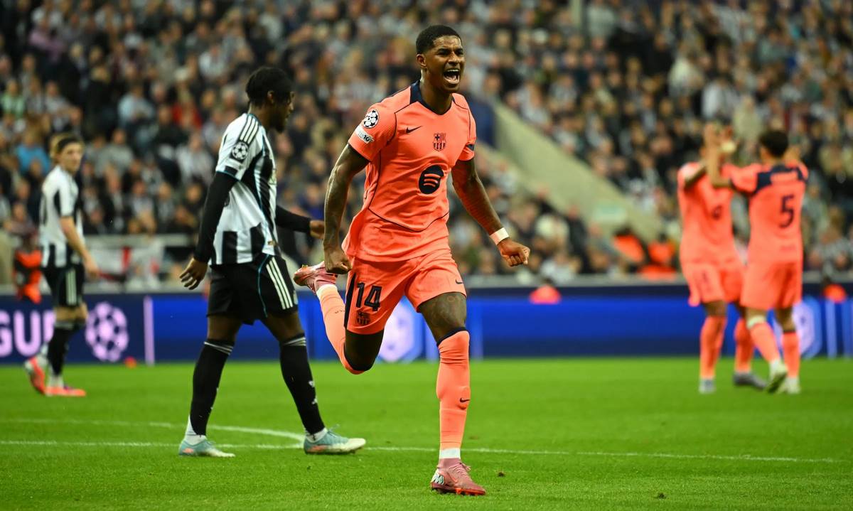 Newcastle và Barcelona đang có phong độ trái ngược